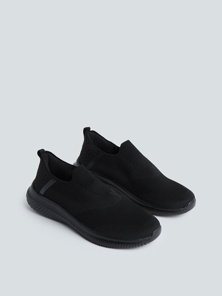 SOLEPLAY Black Knitted Slip-On Sneakers